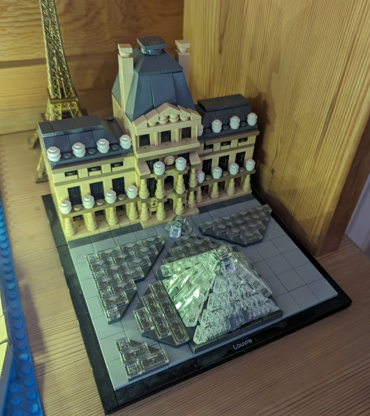 21024 Louvre